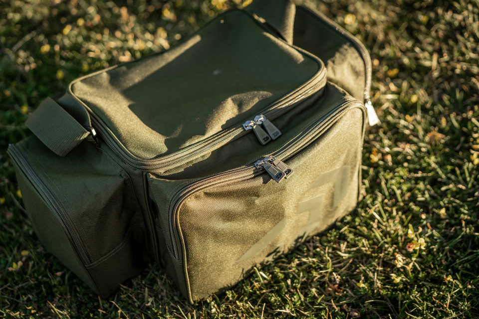 Black Widow Compact Tackle Bag Black Widow Compact Tackle Bag