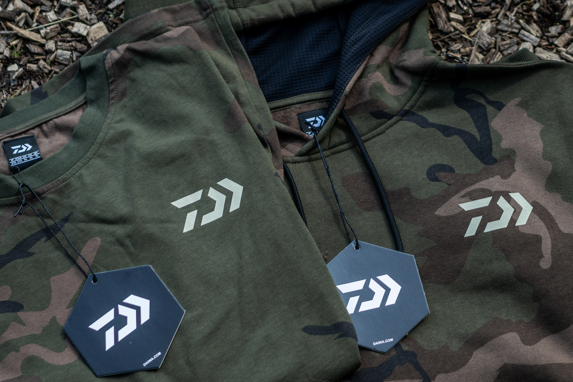 Daiwa Carp Camo Hoodie <span>| Kapuzenpullover | green camo</span>